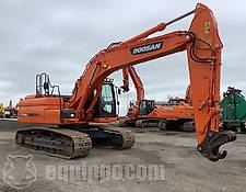 Doosan DX225LC-3 with 3 buckets Doosan DX225LC-3 with 3 buckets